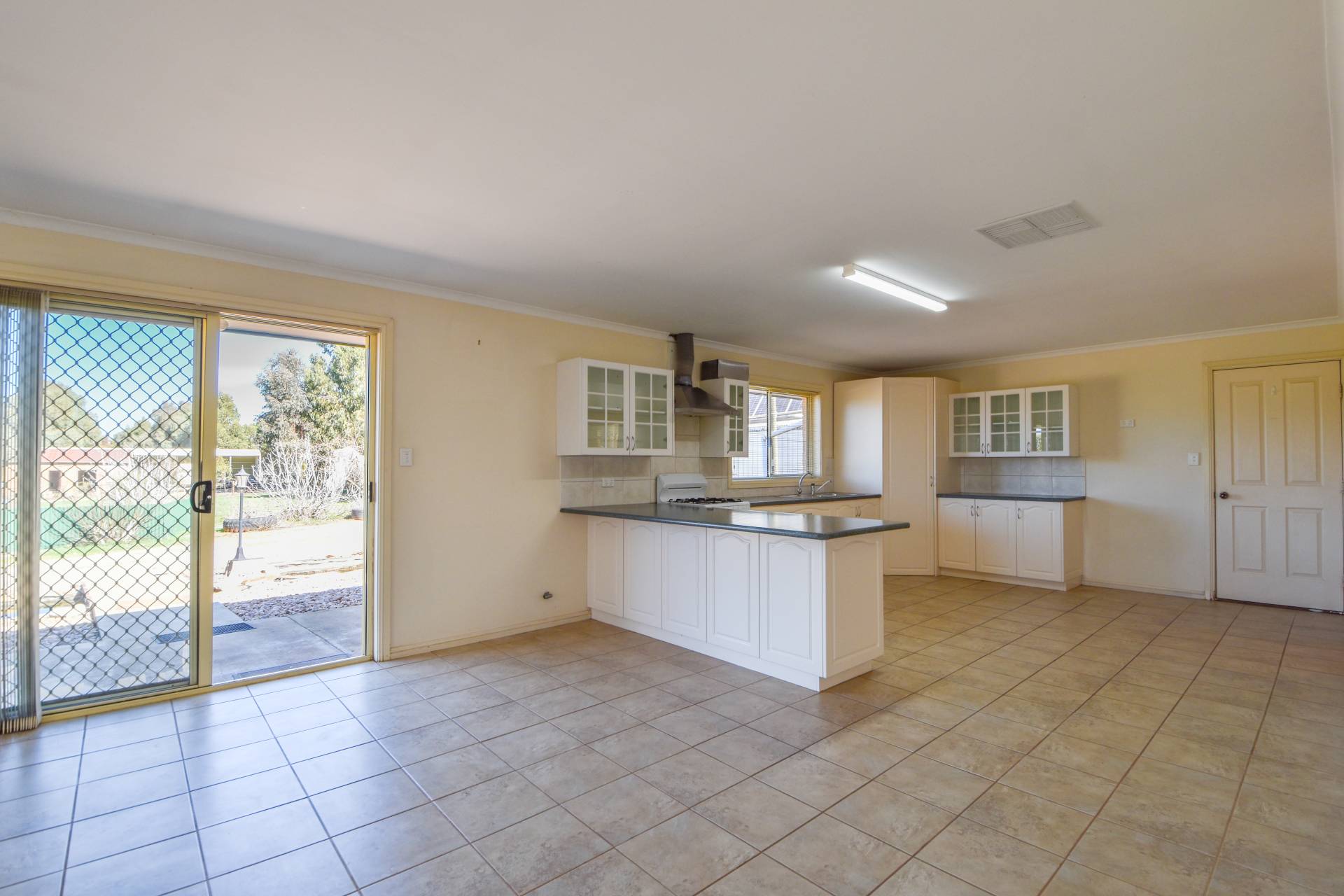 596 Williams Rd, Bundaleer North - Thumbnail 5
