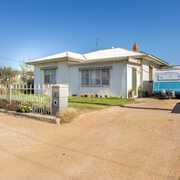 Seller of a House in Kadina