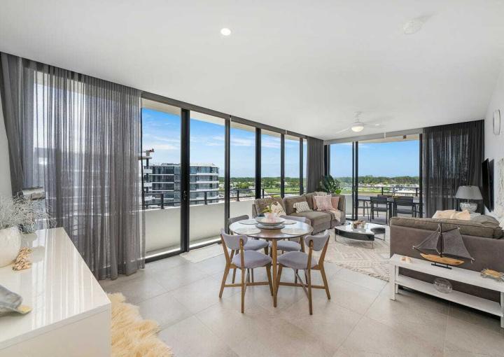Unit 1708/1 Grant Ave, Hope Island