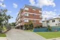 Second Floor Unit - Walking Distance to Town Beach