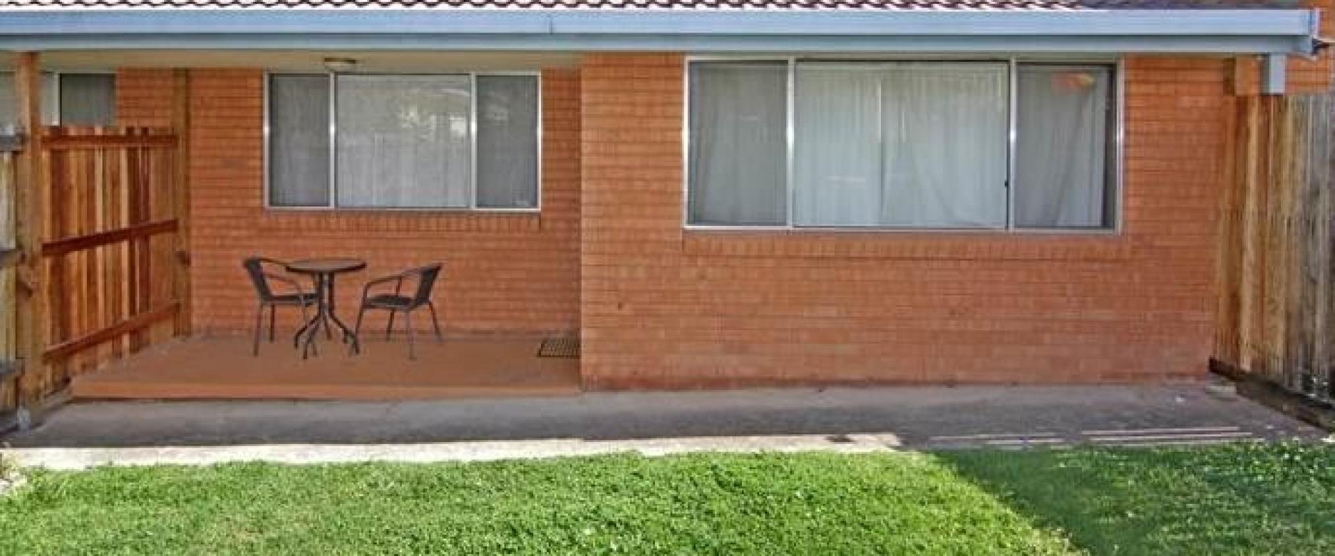 Quiet 2 Bedroom UNit Close to town Armidale Rentals