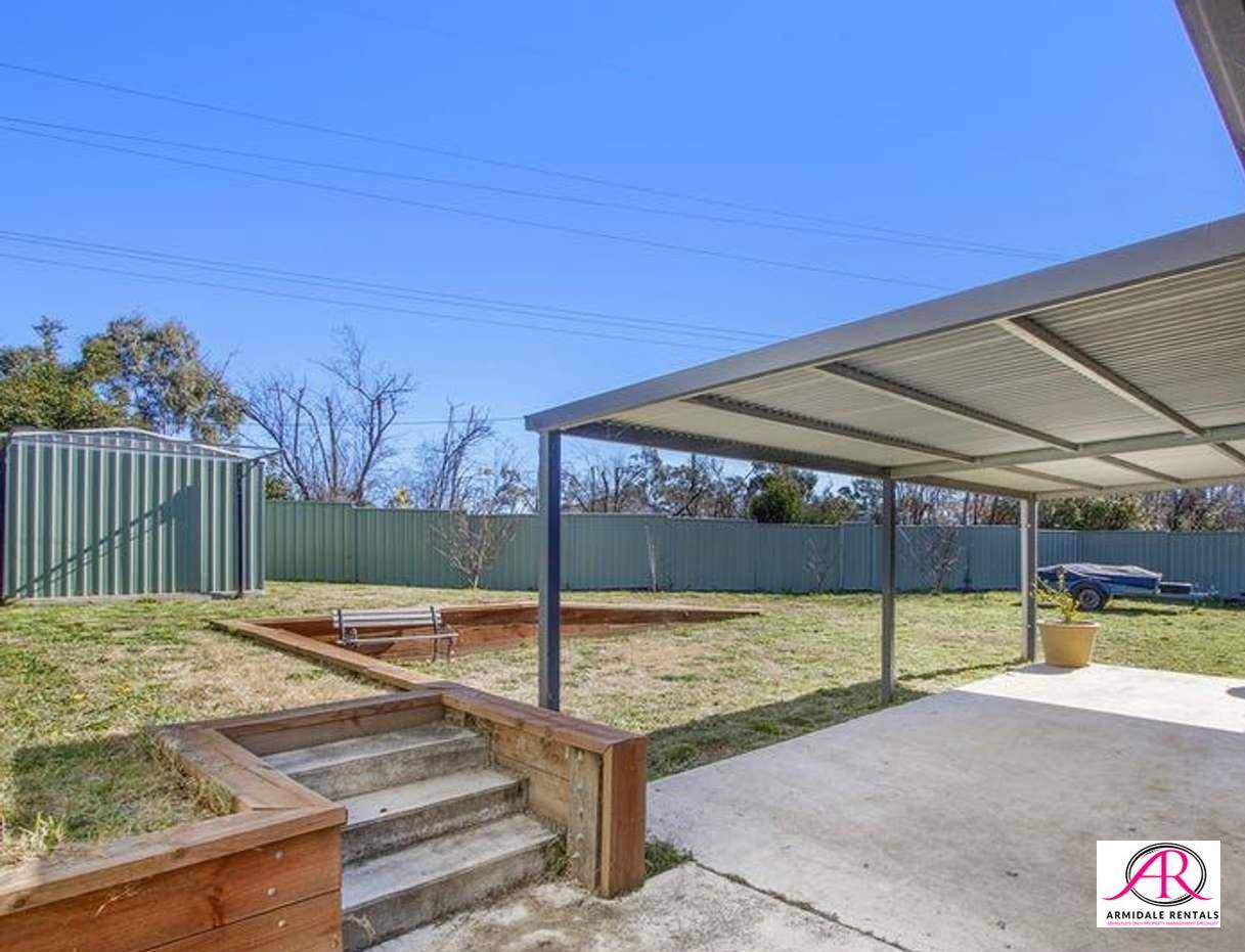 Perfect South Hill Cul de sac Armidale Rentals