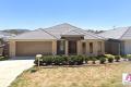 Charming 4 or 5 Bedroom Rental - Modern Design & Spacious Living