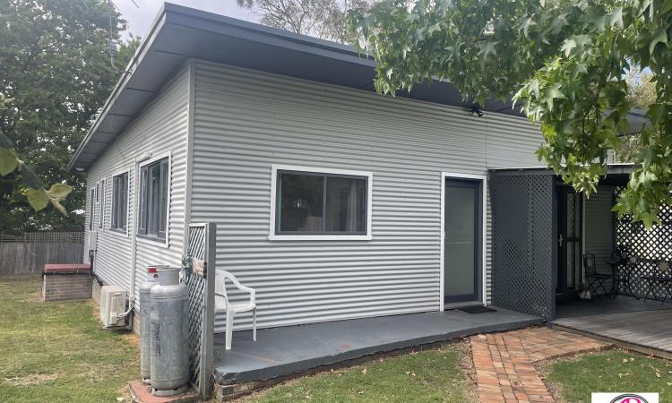 Secluded Unit - North HIll