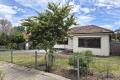 Comfortable 3 Bedroom Home in Great Location - move in before Xmas!