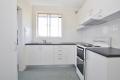 BRIGHT AND AIRY - MODERN TWO BEDROOM APARTMENT WITH NEW KITCHEN & LUG