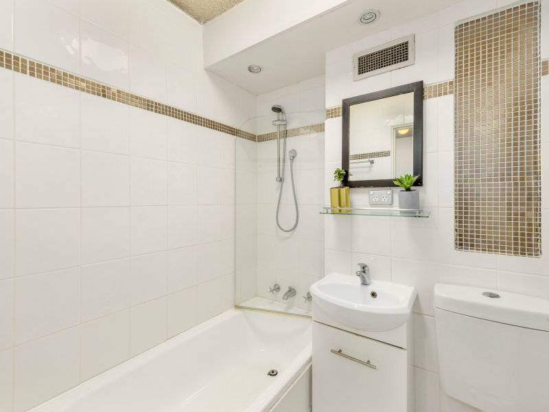 Unit 2A, 85 Elizabeth Bay Rd, Elizabeth Bay - Thumbnail 4