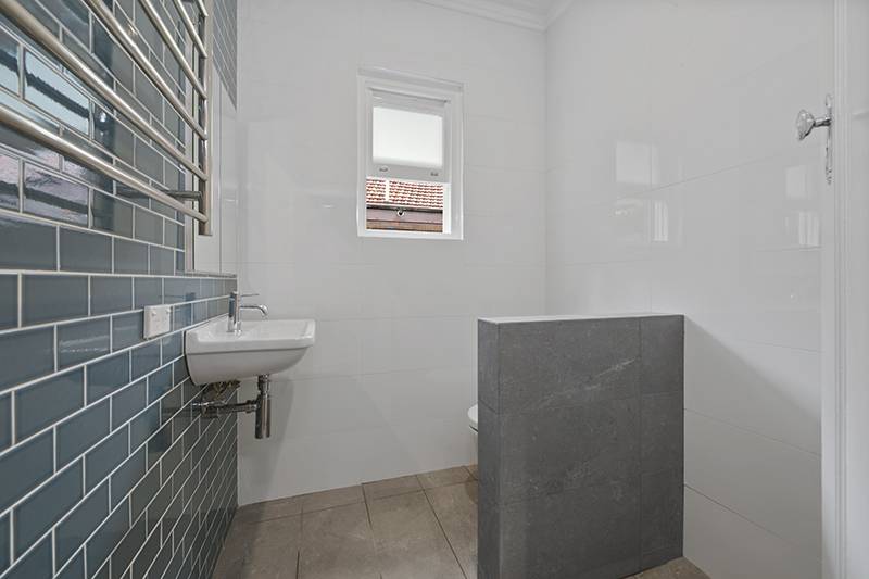 Unit 4, 597 New South Head Rd, Rose Bay - Thumbnail 3