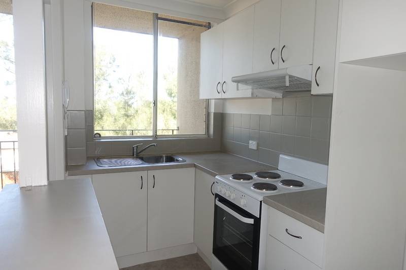 Unit 25, 19-25 Queen Street, Newtown - Thumbnail 3