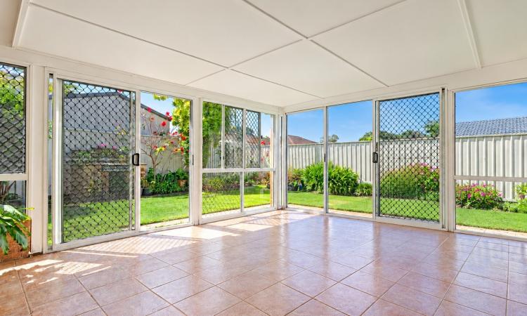 BRIBIE ISLAND LIVING WITH SPACE, COMFORT & GREAT PARKING ACCESS