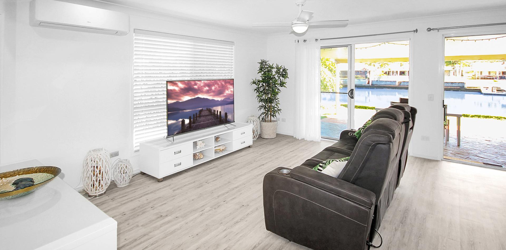 PREMIER BONGAREE CANAL POSITION WITH STYLISH NEW UPGRADE Wilson & Co