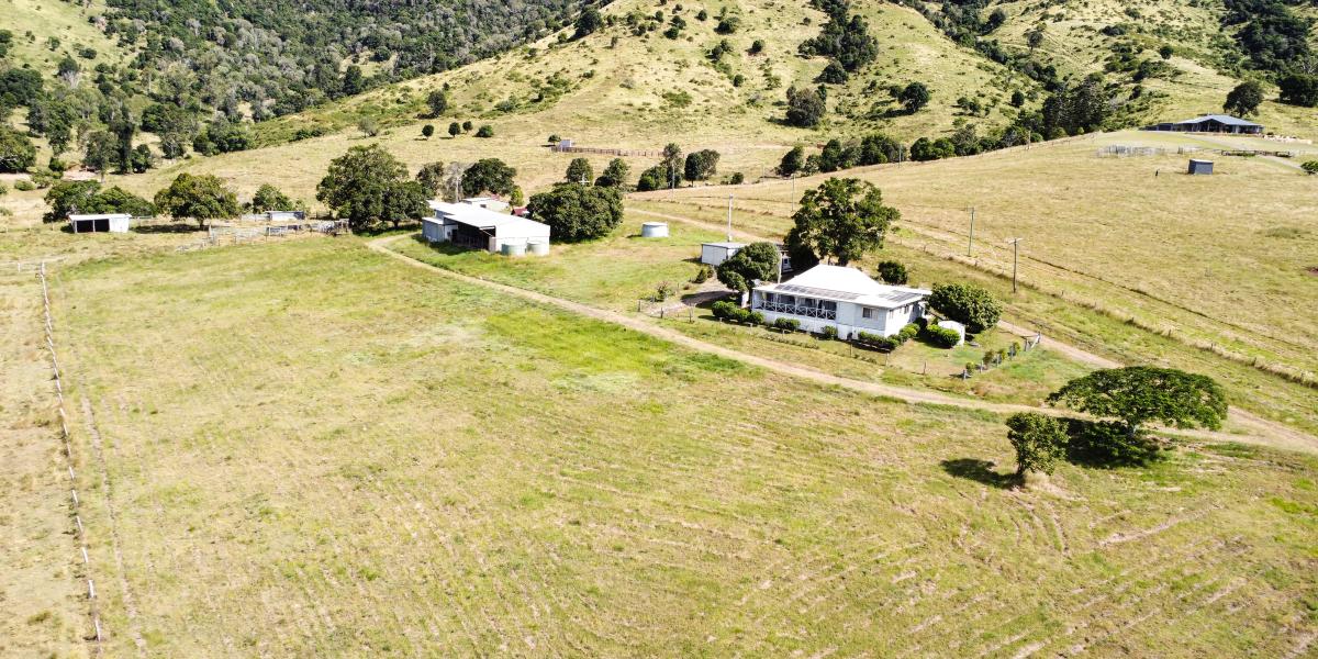 Lifestyle & Livestock - 52 Acres Freehold + Approx 70 Acres Leasehold