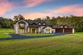 Unique Acreage Haven — Minutes from Coolum Beach!