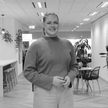 Nikki Jansen Van Vuuren