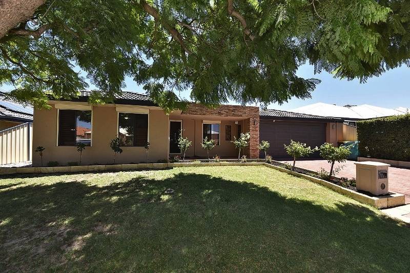 75 Cheriton Drive, Carramar - Thumbnail 2