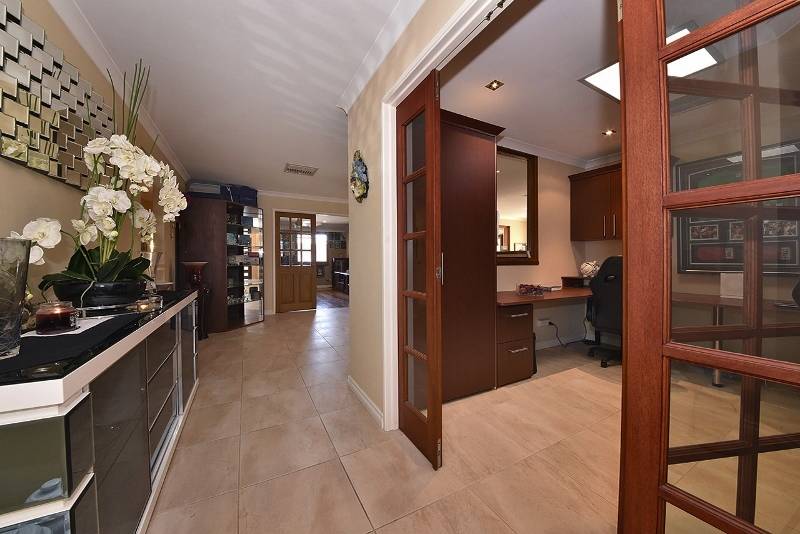 75 Cheriton Drive, Carramar - Thumbnail 8
