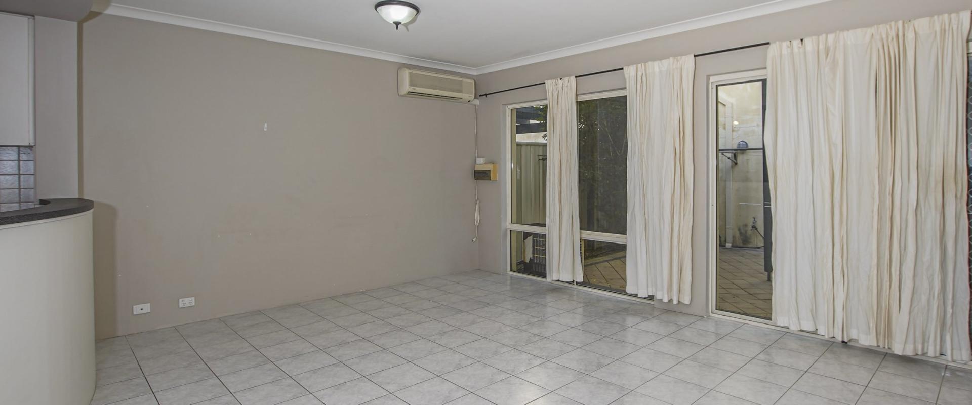 Awesome Two Storey Townhouse with Self Contained Granny Flat in Joondalup!