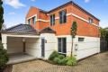 Prime Location Townhouse Retreat