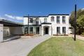 5 x 2 Opposite Park - Outstanding Family Residence