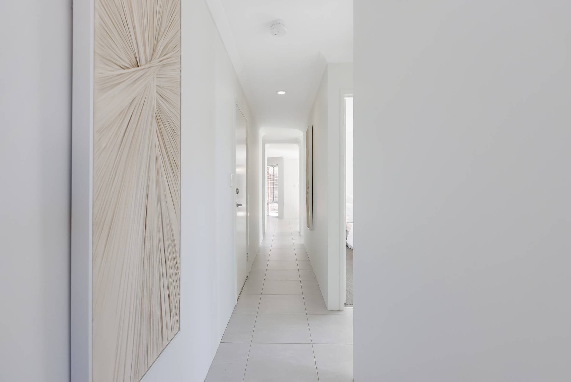 10 Emms Green, Ellenbrook - Thumbnail 4