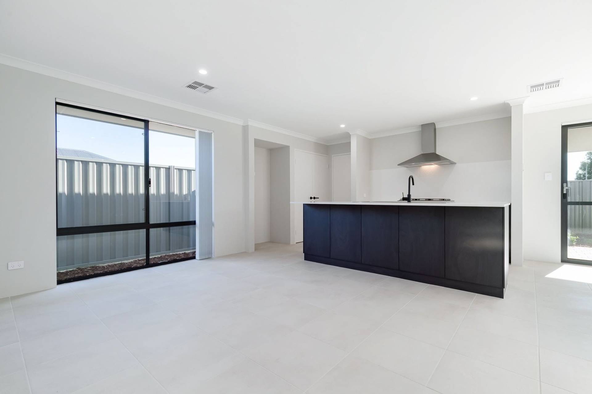 26 Cinnabar Drive, Eglinton - Thumbnail 4