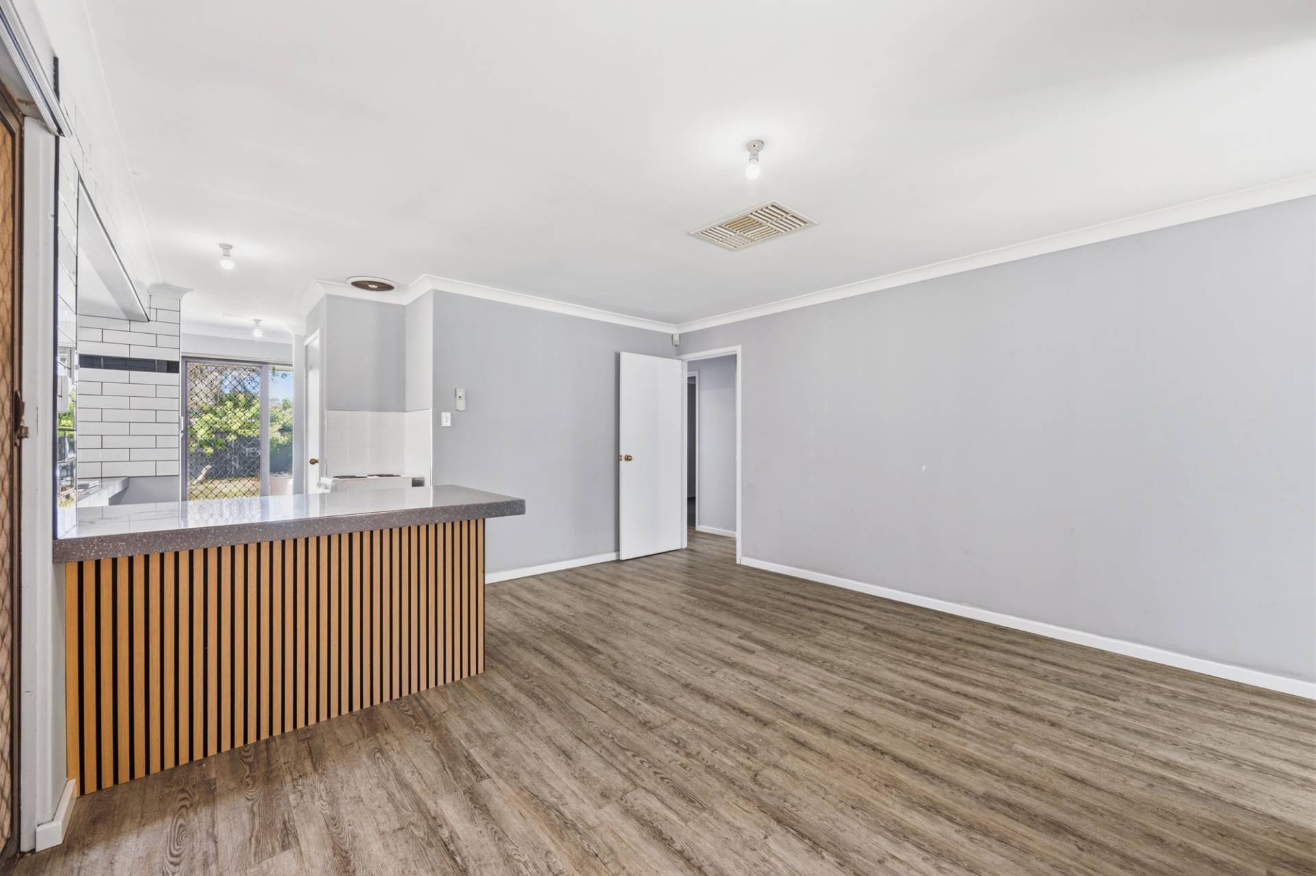38 Powell Crescent, Brookdale - Thumbnail 6