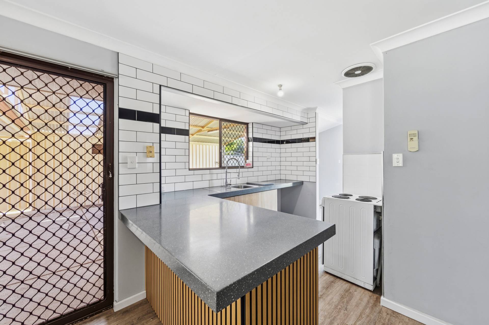 38 Powell Crescent, Brookdale - Thumbnail 7