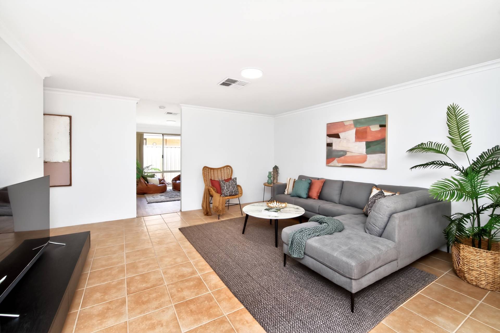 55 St Fillans Bend, Wanneroo - Thumbnail 6