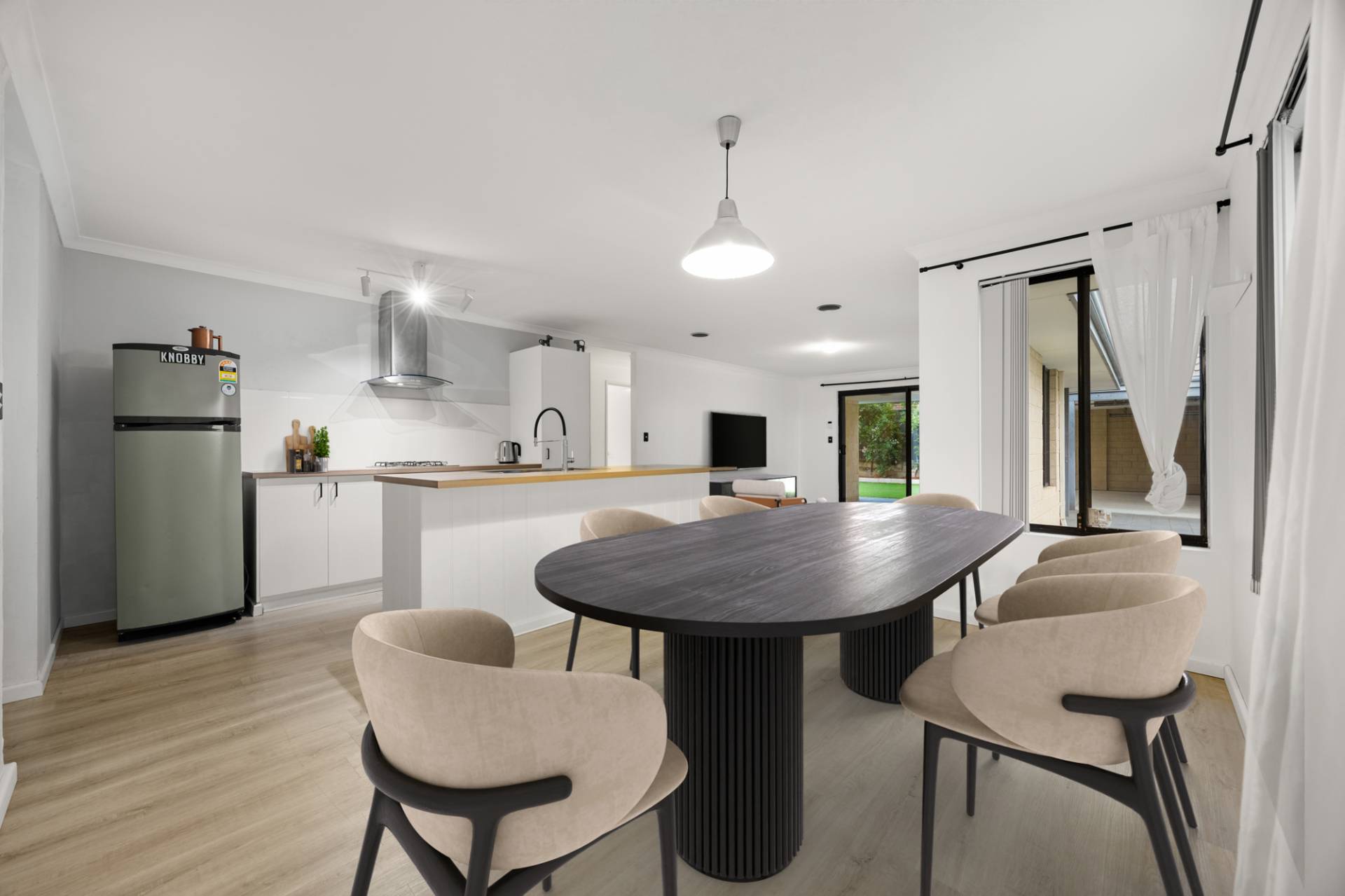 8 Paludosa Link, Banksia Grove - Thumbnail 4