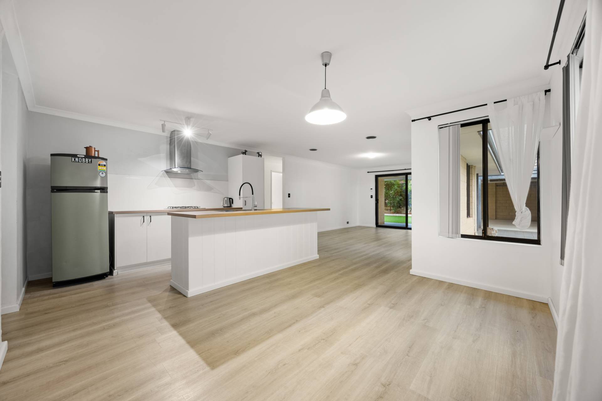 8 Paludosa Link, Banksia Grove - Thumbnail 5