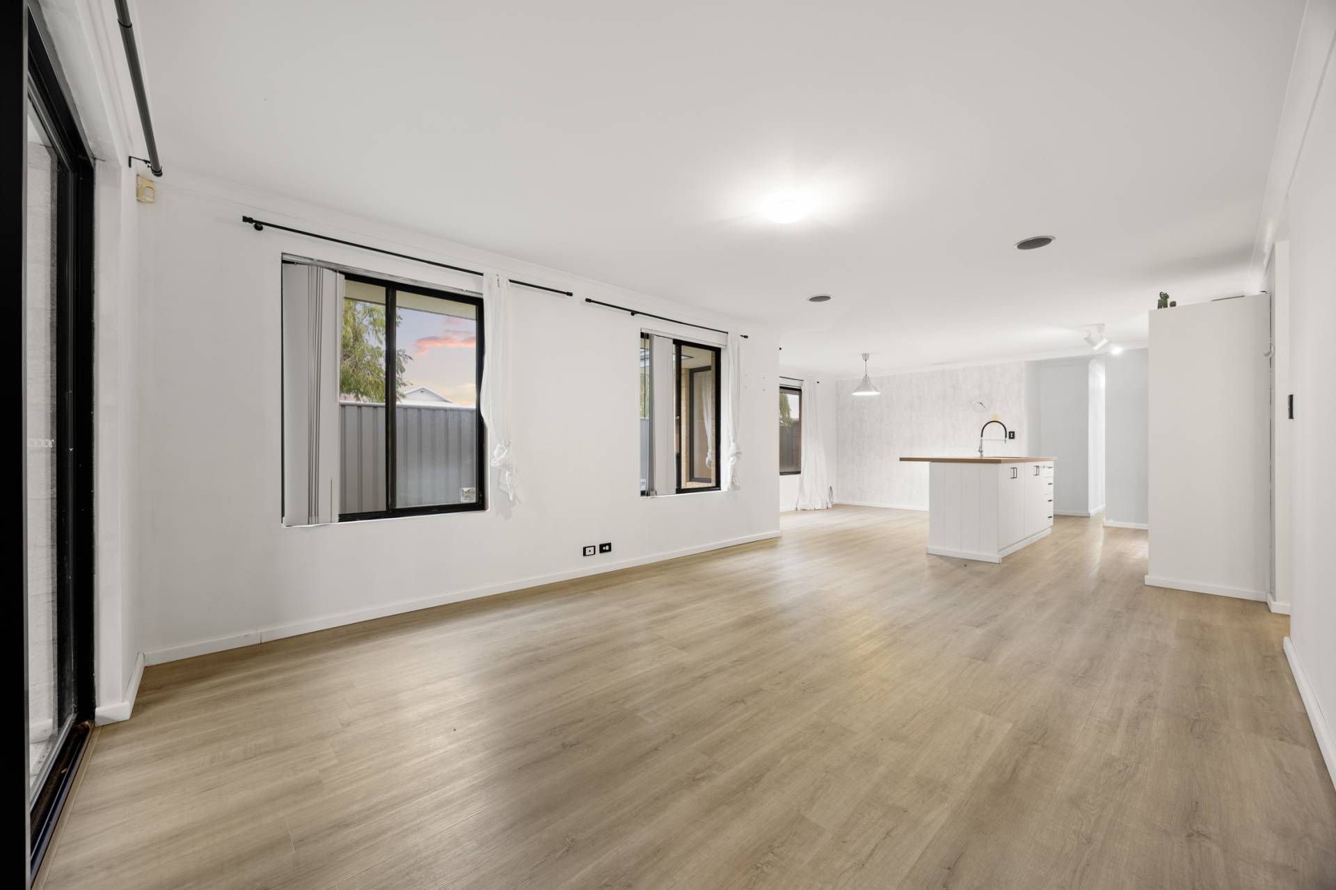 8 Paludosa Link, Banksia Grove - Thumbnail 7