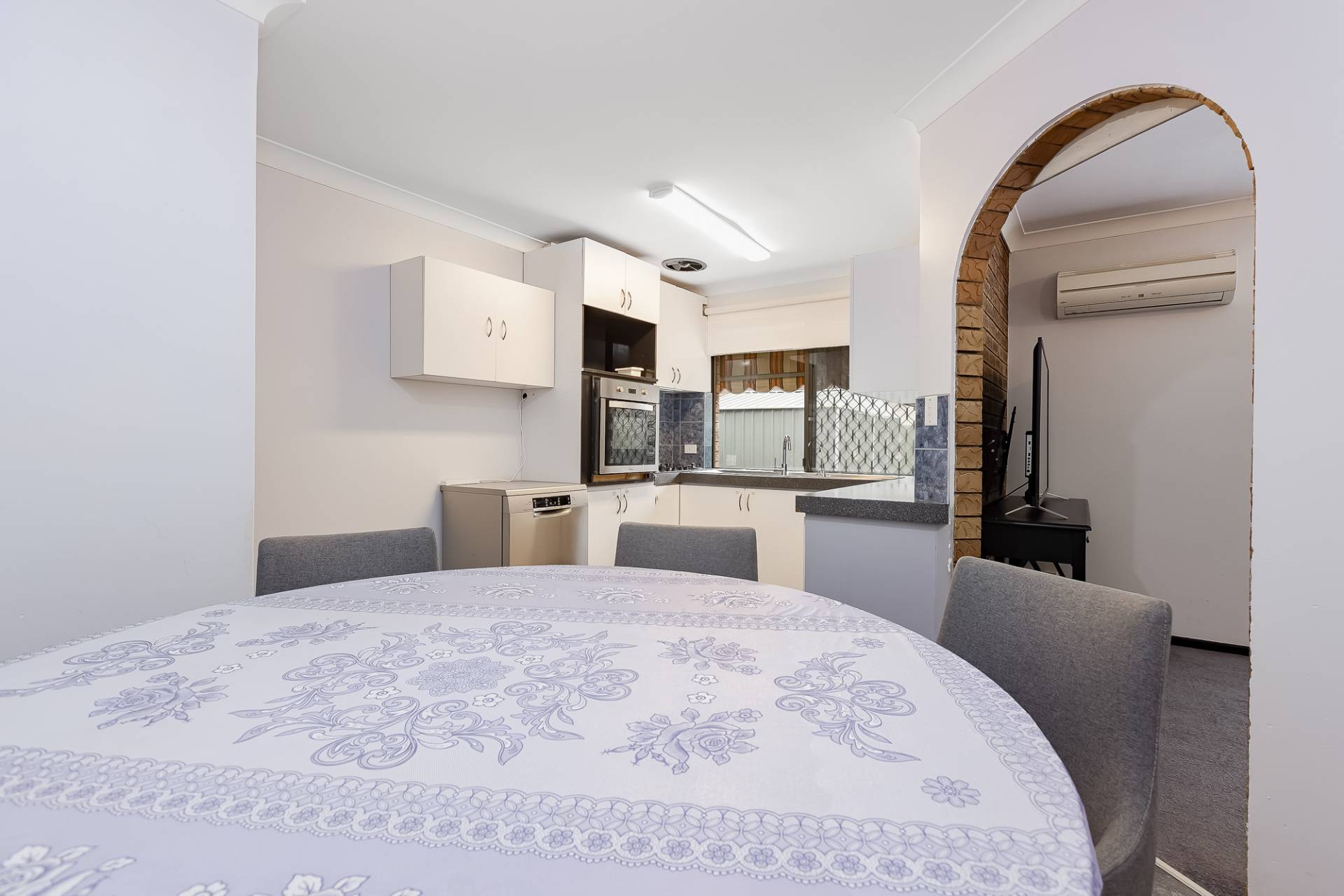 121 Leach Highway, Wilson - Thumbnail 6