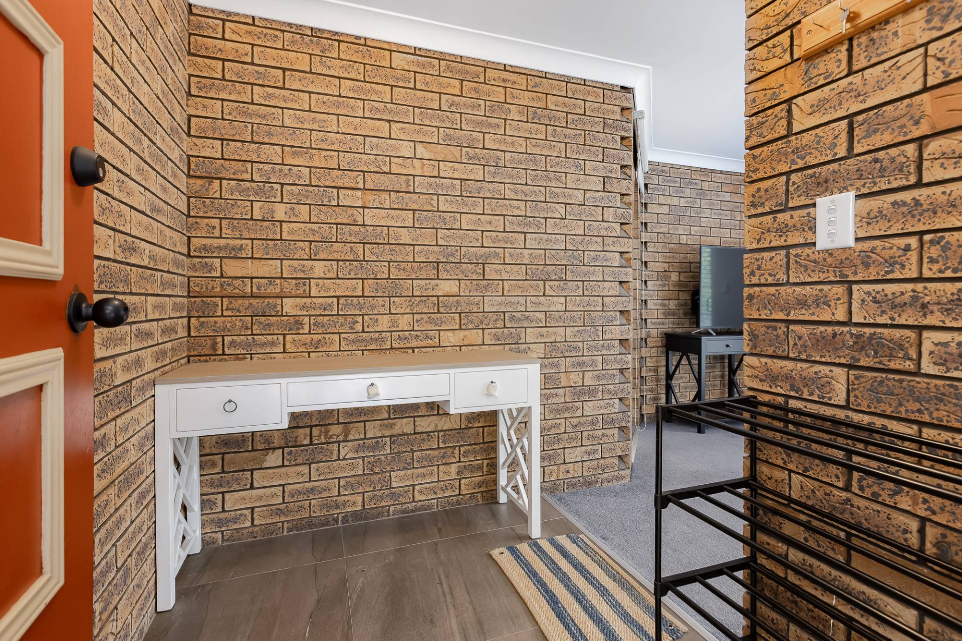 121 Leach Highway, Wilson - Thumbnail 2