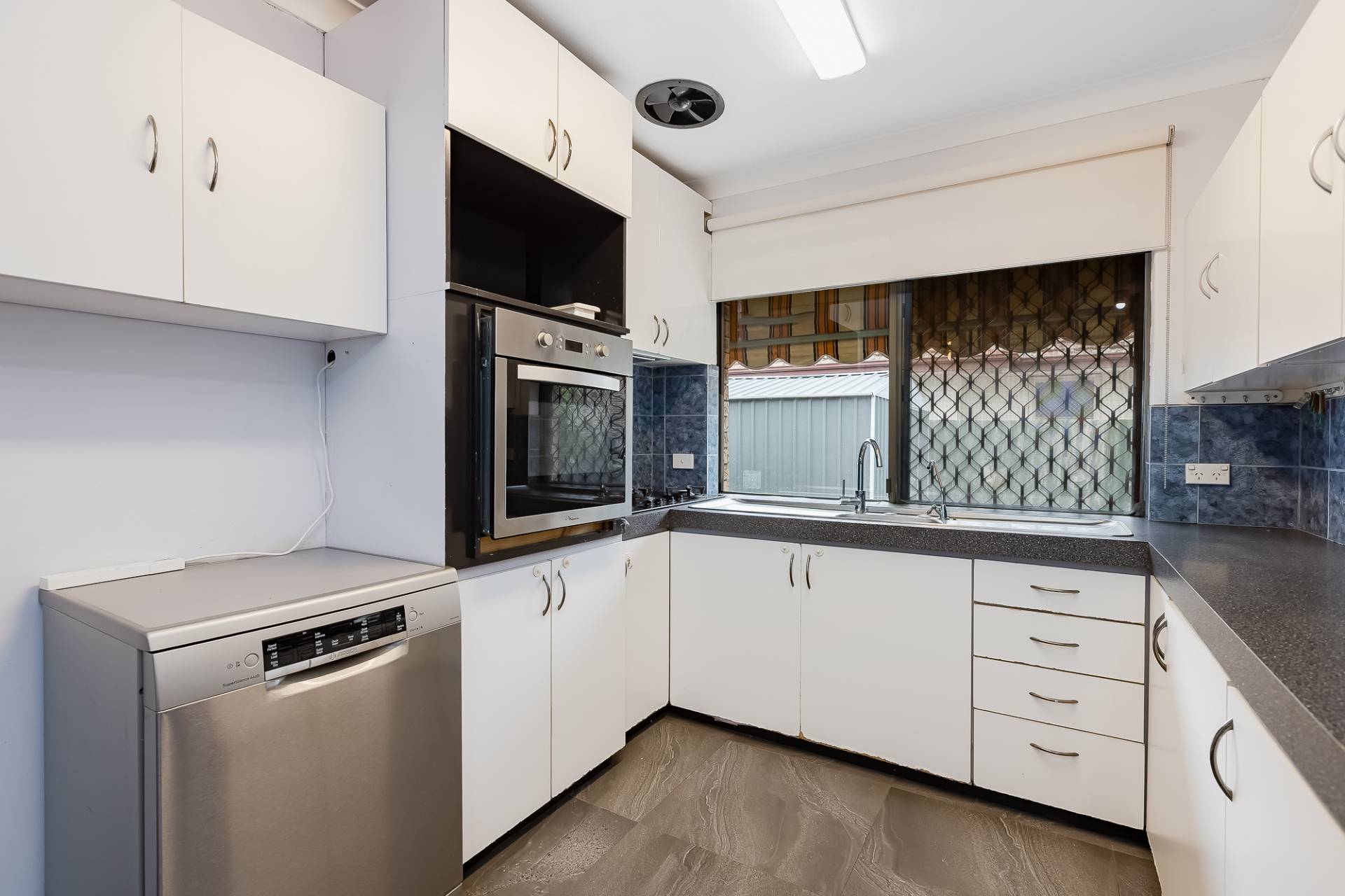 121 Leach Highway, Wilson - Thumbnail 7