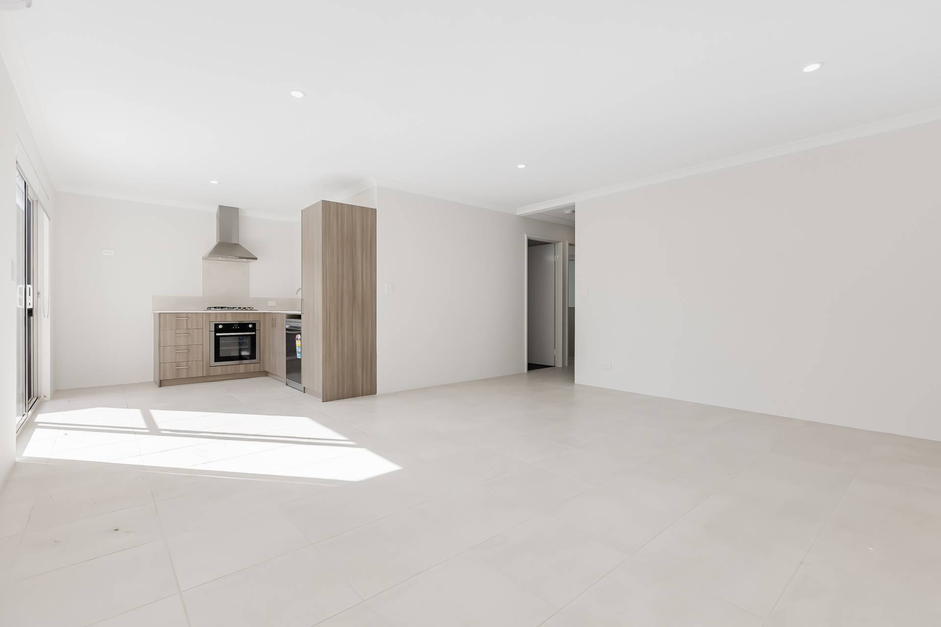 19 Merrin Court, Falcon - Thumbnail 2