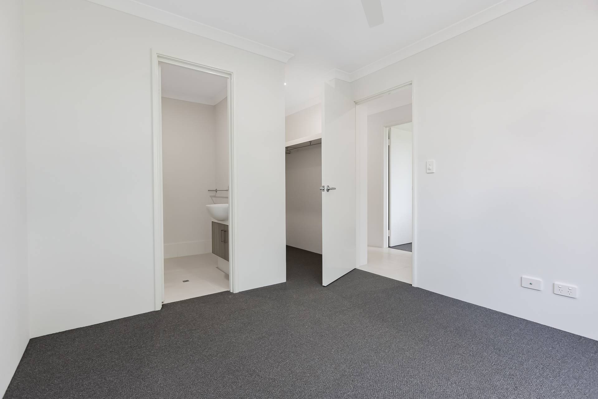 23 Merrin Court, Falcon - Thumbnail 4