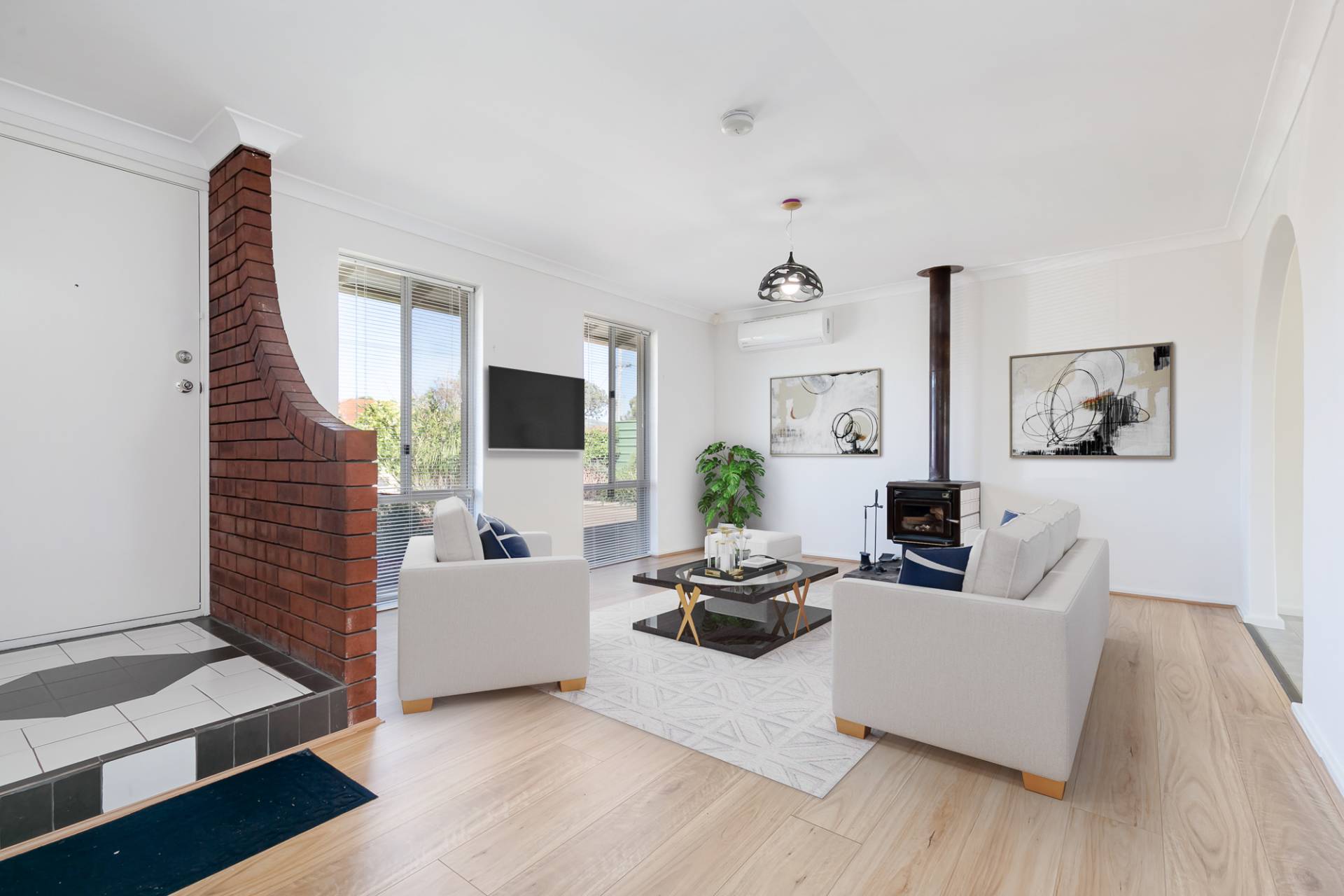 8 Henry Street, Rockingham - Thumbnail 2