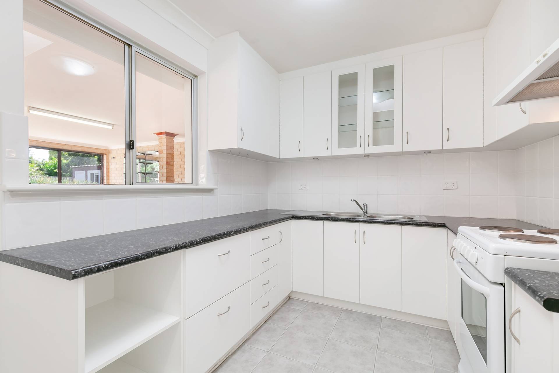 8 Henry Street, Rockingham - Thumbnail 8