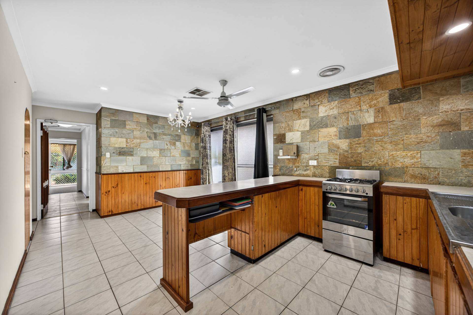 34 Stringybark Drive, Forrestfield - Thumbnail 8