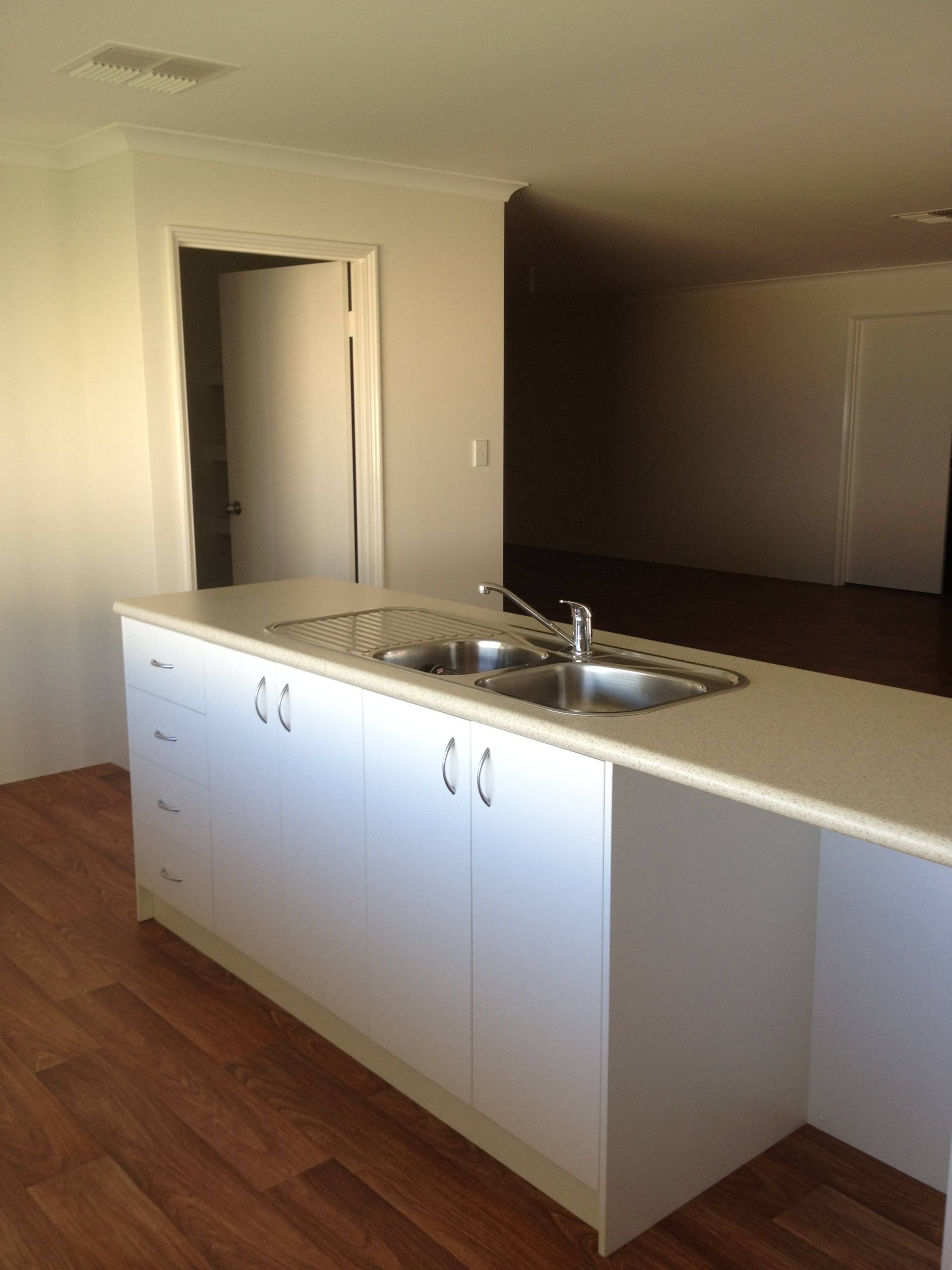 157 Aldersea Cir, Clarkson - Thumbnail 2
