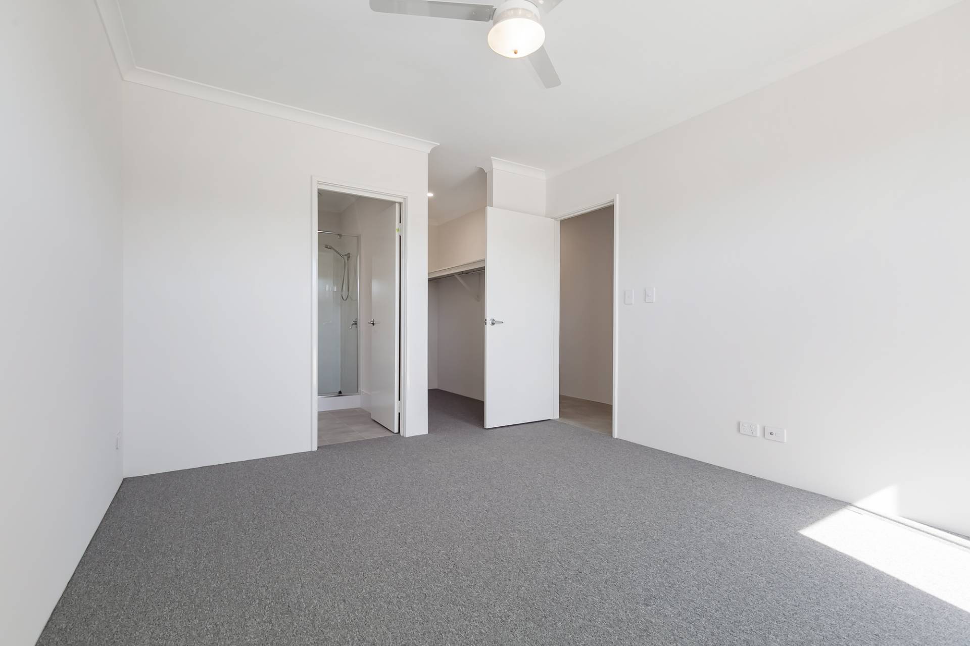 228 Badgerup Avenue, Lakelands - Thumbnail 3