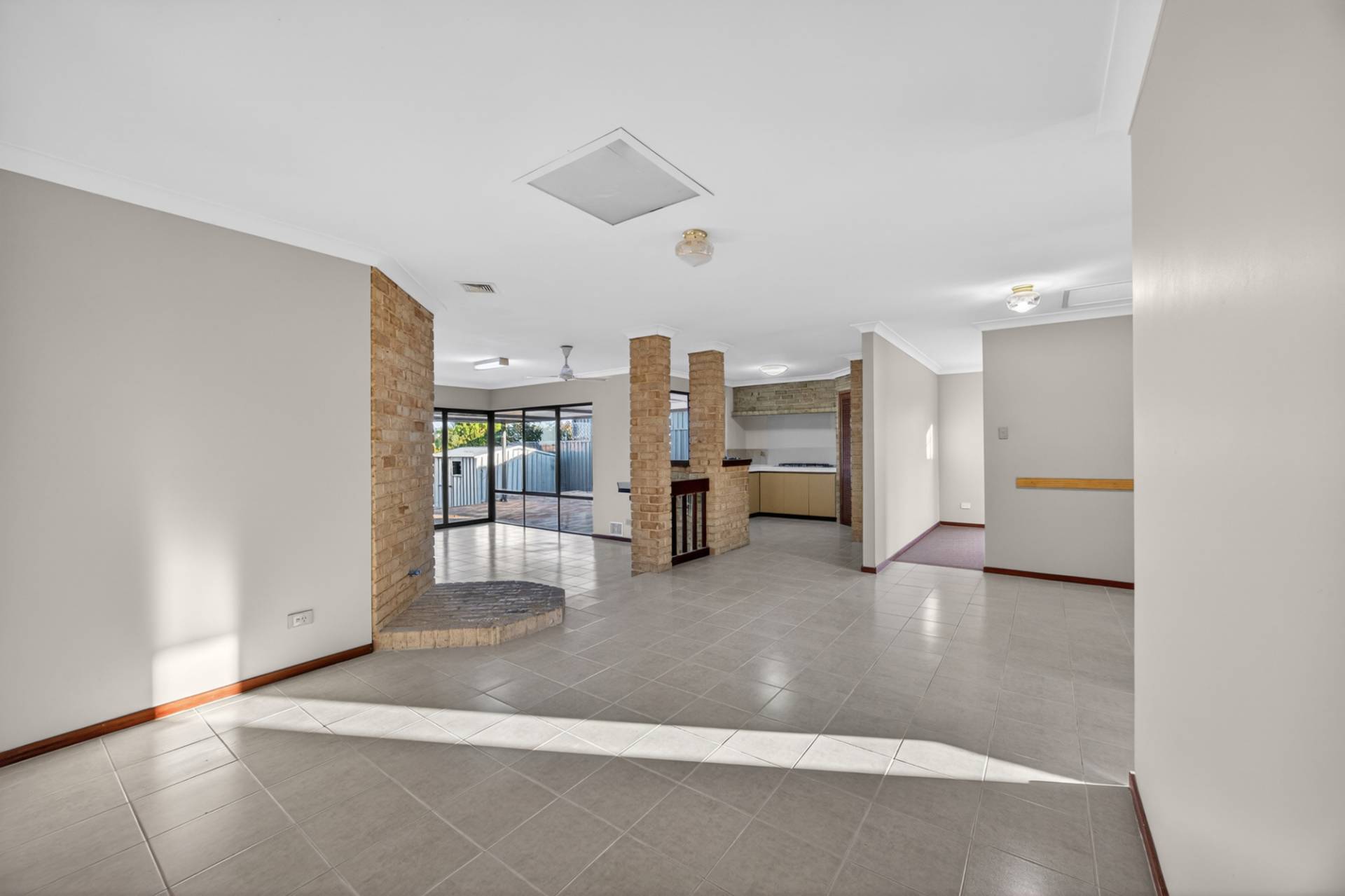 30 Emperor Avenue, Beldon - Thumbnail 6
