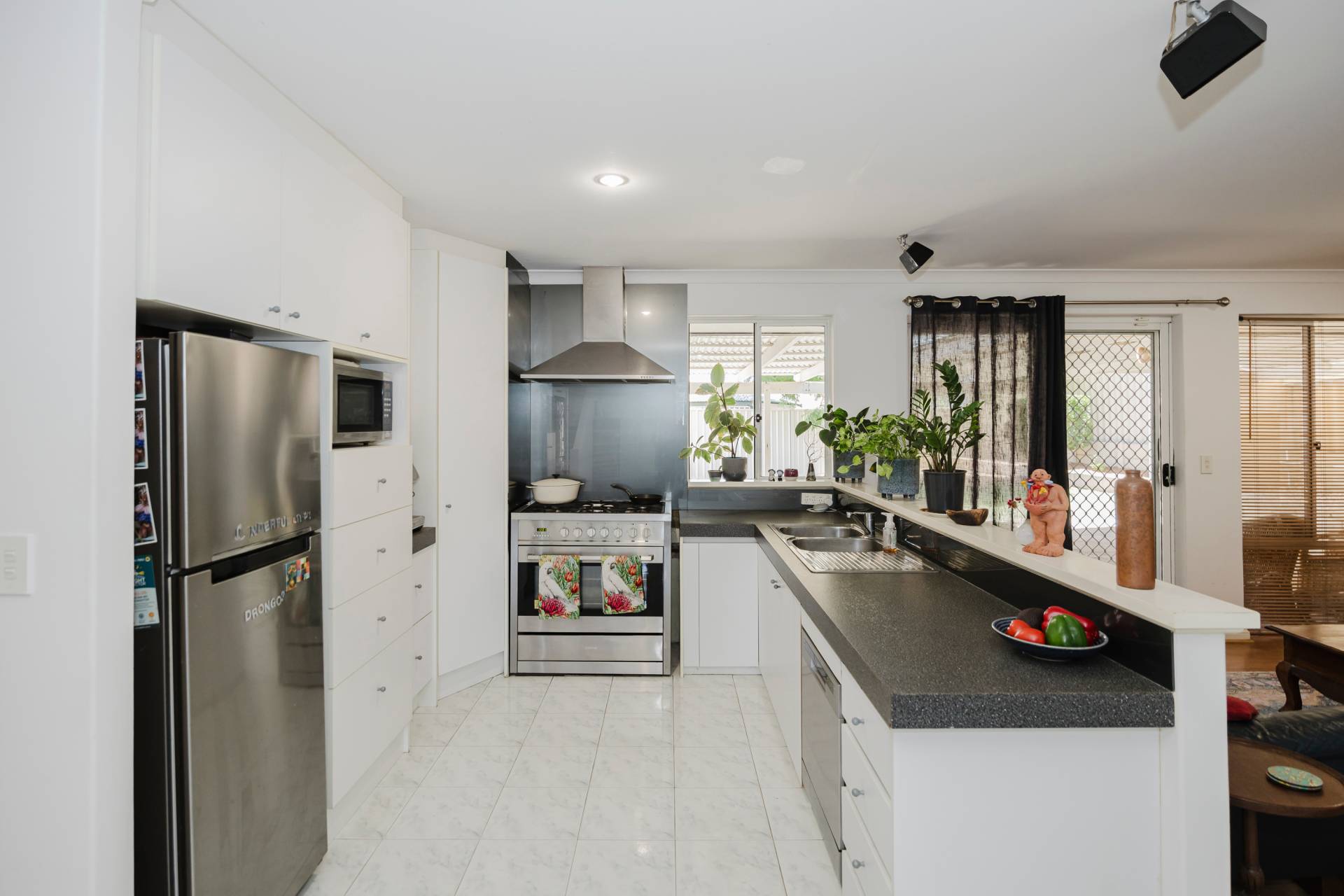 14 Cycas Court, Marangaroo - Thumbnail 2