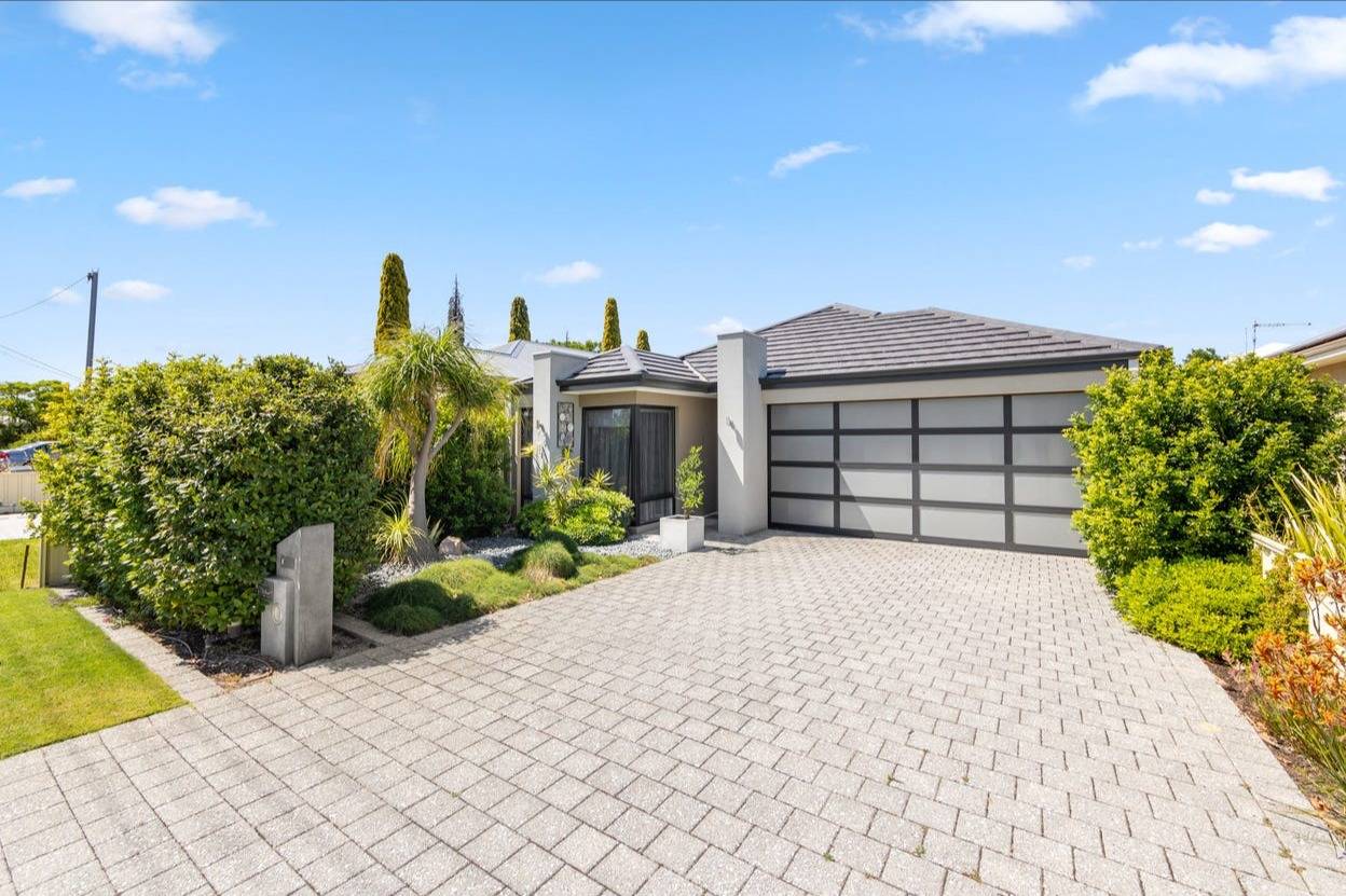 216a Shaftesbury Avenue, Bedford - Image 1