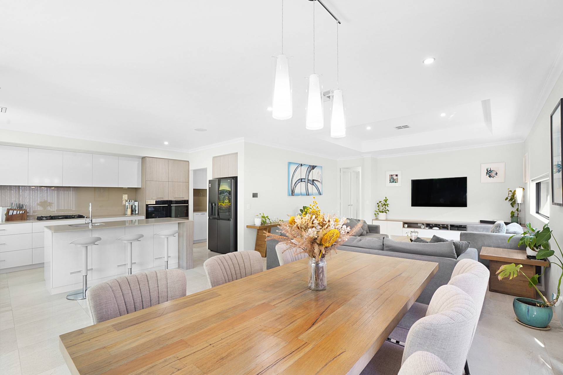 216a Shaftesbury Avenue, Bedford - Thumbnail 2