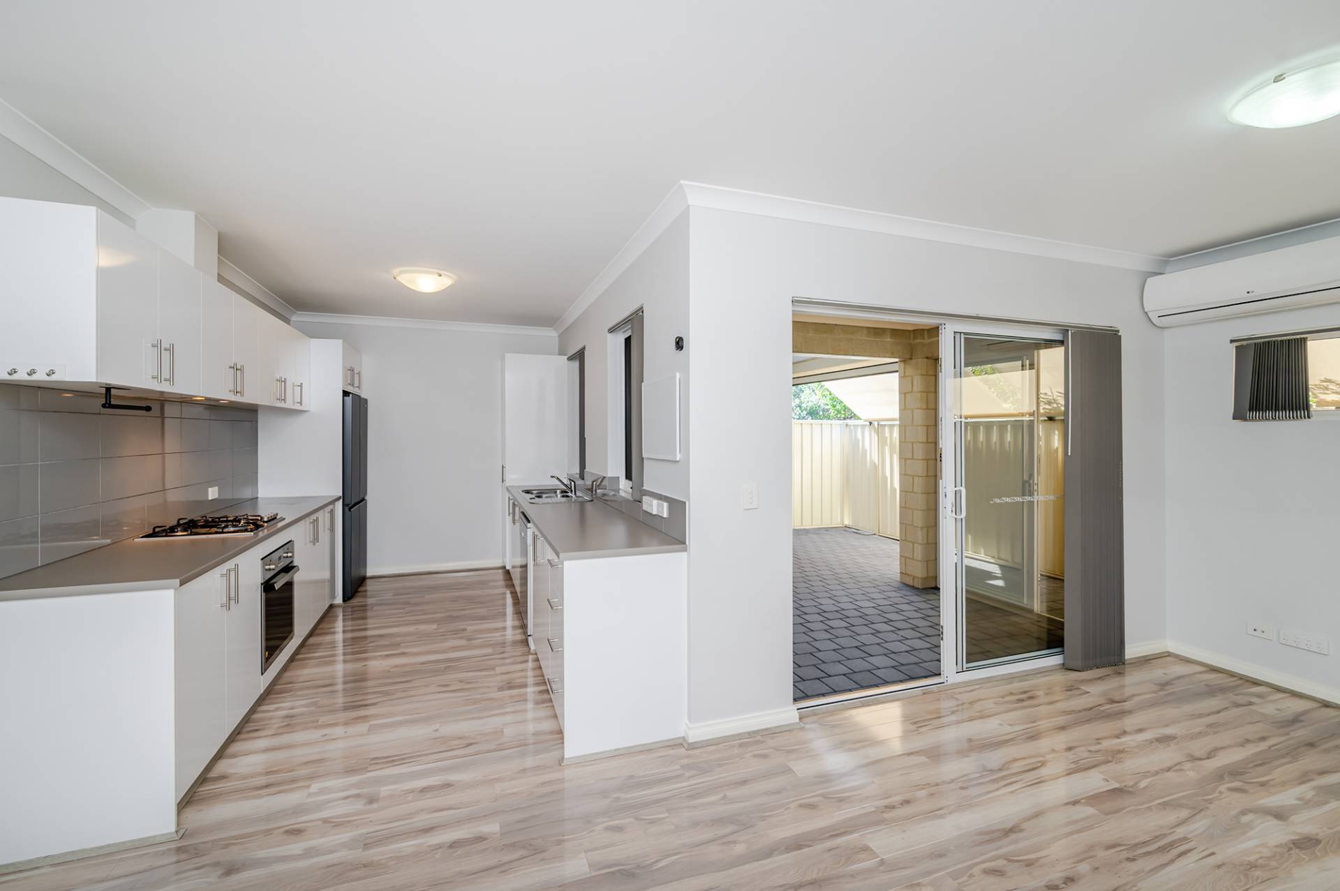 3, 54 Charles Street, Midland - Image 1