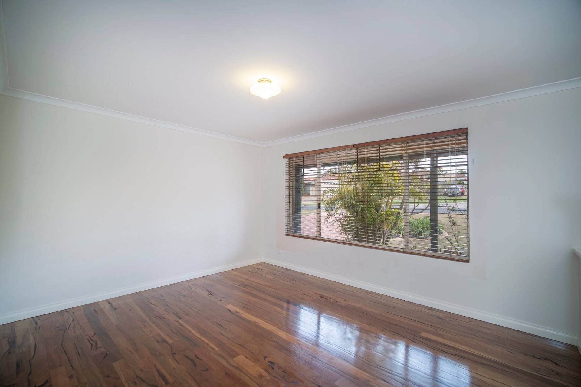 8 Stonehaven Parade, Kinross - Thumbnail 3