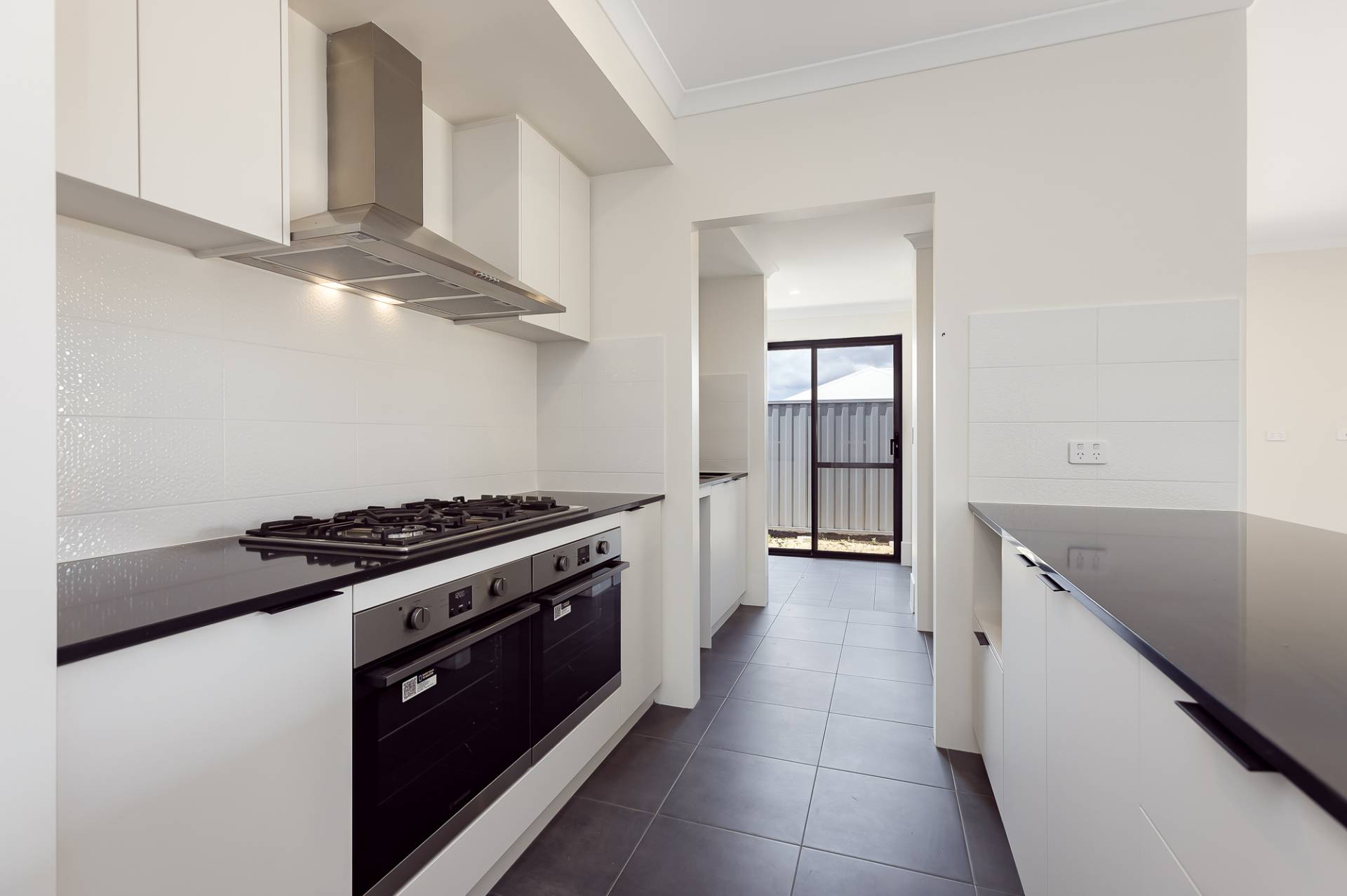 7 Hypatia Boulevard, Forrestdale - Thumbnail 5