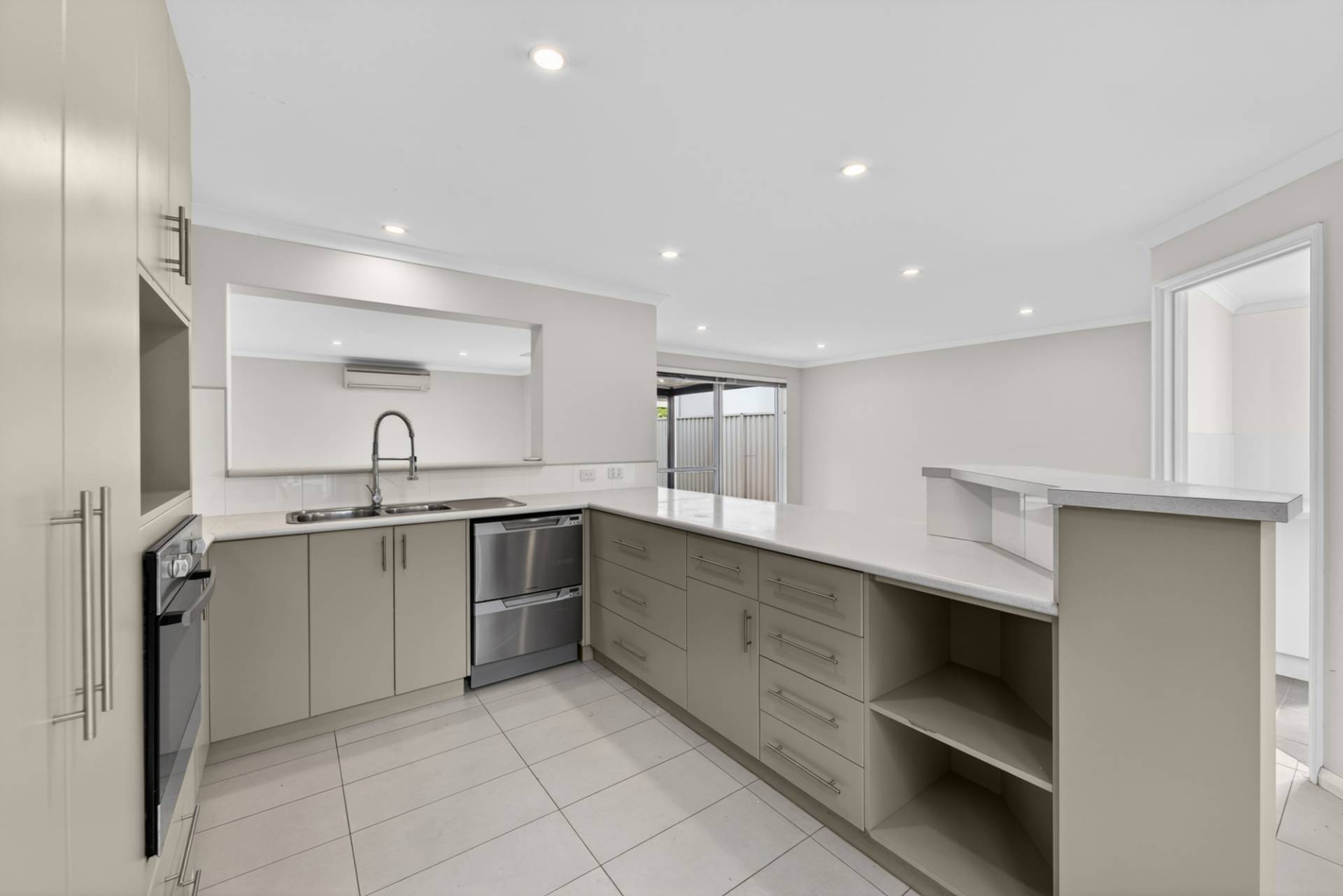 33 Kweda Way, Nollamara - Thumbnail 6