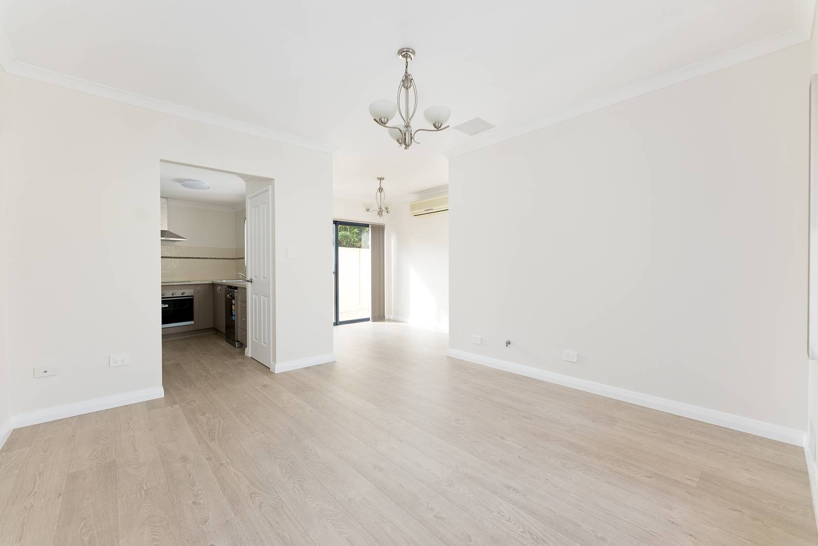 25C Ravenswood Drive, Nollamara - Thumbnail 2